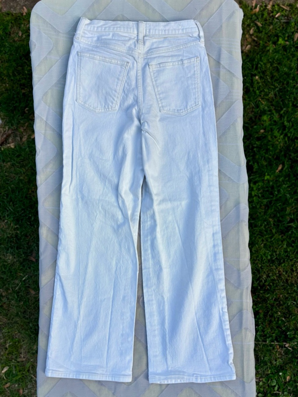 Universal Thread High Rise Wide Leg White Denim Jeans Size 6R NWOT - Picture 11 of 16